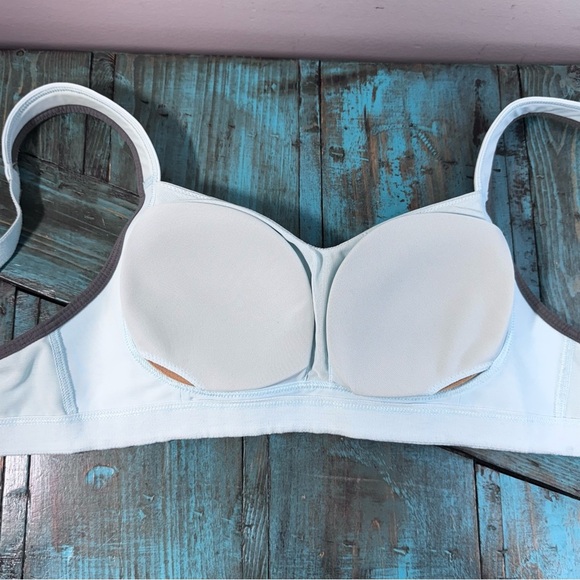 Lululemon Ta Ta Tamer Size 34C Sports Bra Activewear - Picture 8 of 10